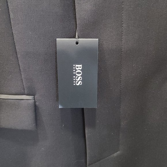 HUGO BOSS Single Breasted Virgin Wool Topcoat - Picture 3 of 9